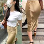 (No link) ゴールドスカート